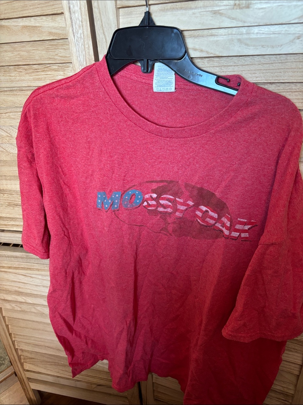 Mossy Oak Red Graphic Tee with Flag Detail 2XL